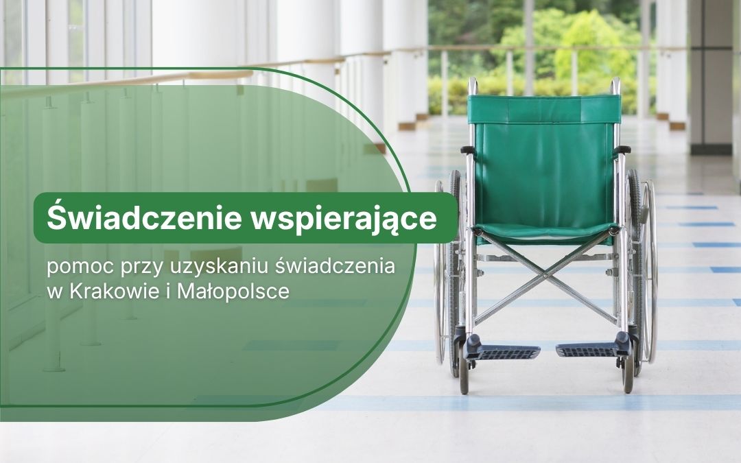 Wózek inwalidzki na jasnej podłodze jako symbol wsparcia w mobilności osób z niepełnosprawnościami.